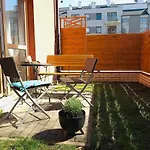 Malva Sun Dog Friendly Apartment With Garden